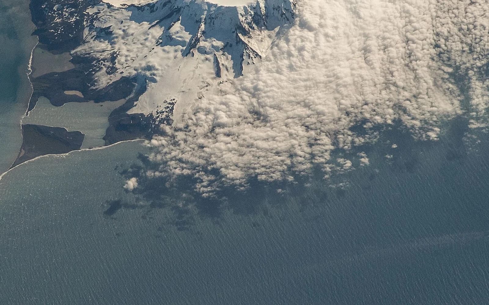 Heard Island and McDonald Islands travel destination — Heard Island and McDonald Islands travel guide