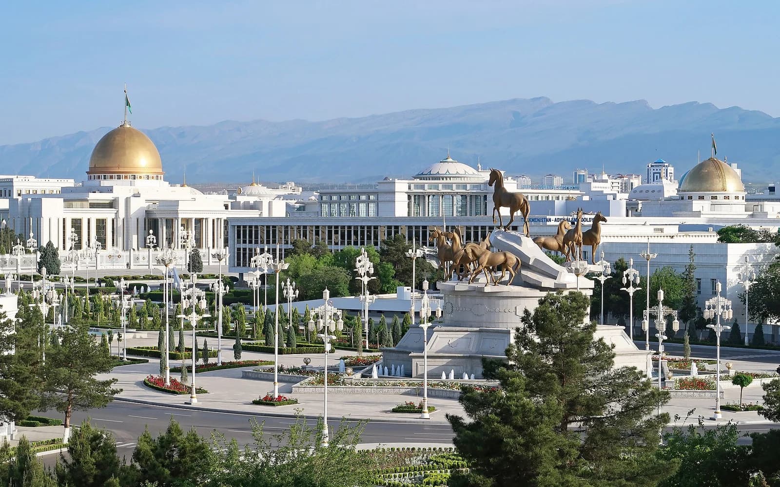 Turkmenistan travel destination — Turkmenistan travel guide