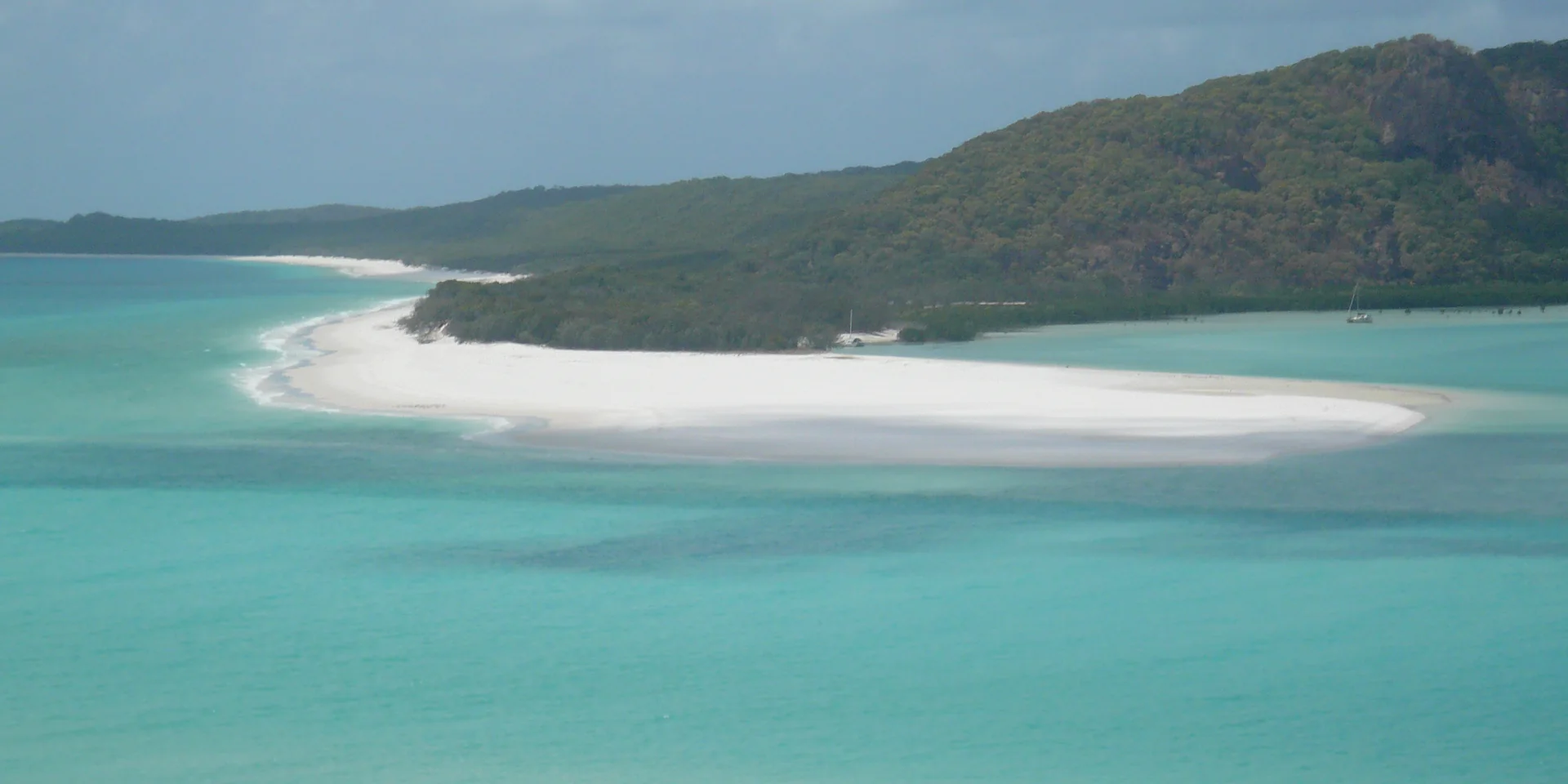 White sand and turquoise water at Whitehaven Beach