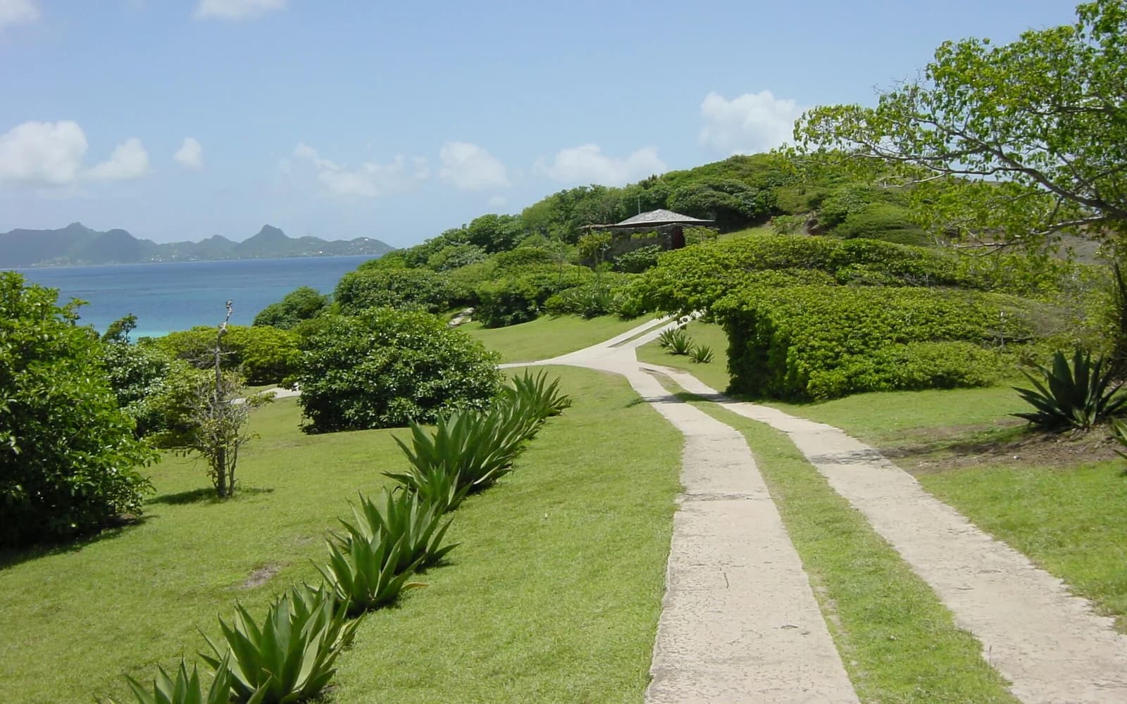 Saint Vincent and the Grenadines travel destination — Saint Vincent and the Grenadines travel guide